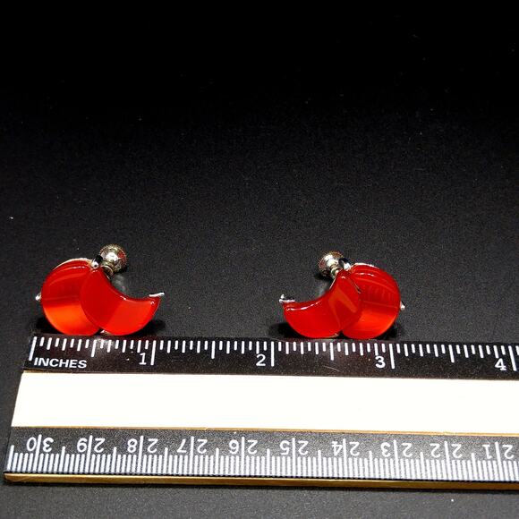 Vintage Lisner Red Screw-Back Earrings, Moonglow Silver Tone, 1950s - Picture 7 of 10